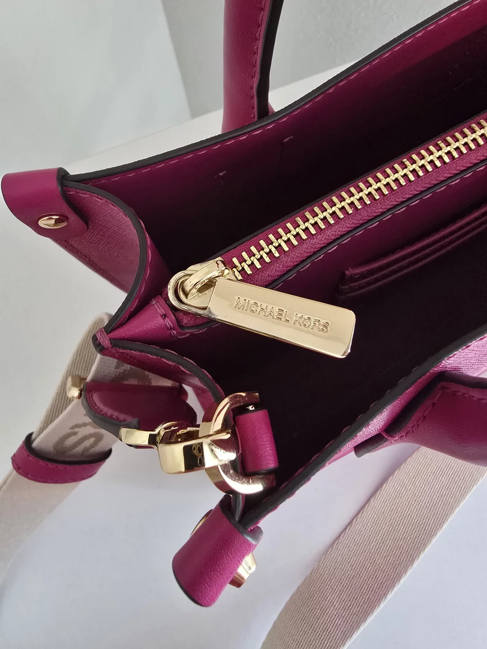MICHAEL KORS Pink Jet Set Signature Leather Satchel
